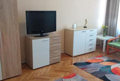 Garsonieră semidecomandată în Titan