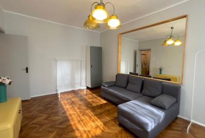 Muncii/7 Minute Metrou/Garsoniera Moderna La Cheie/ - 1