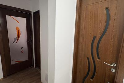 Chirie 2 camere zona Value Center mobilat utilat 300eur/luna - 4