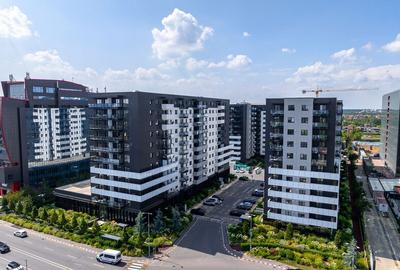 Apartament cu 3 camere semidecomandat în Pipera