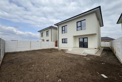 VILA DE VANZARE DOMNESTI LA CHEIE 4 CAMERE - TEREN- PANOURI FOTOVOLTAICE - 1