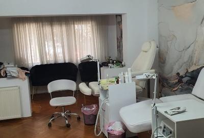 Spatiu ideal clinica/salon/birou,parter,acces stradal adiacent Decebal - 10