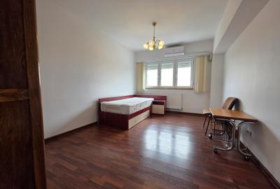 Apartament cu 3 camere de vanzare in zona Cartierul Evreiesc / Mantuleasa - 3