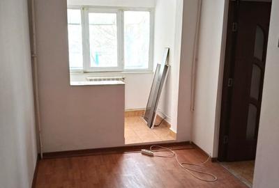 Apartament 4 camere semidecomandate, etaj 2 din 4  – Micro 39, Galați - 2