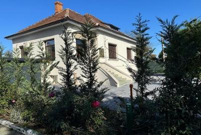 Casa - Pensiune - 210 mp - 550 000 euro - 2