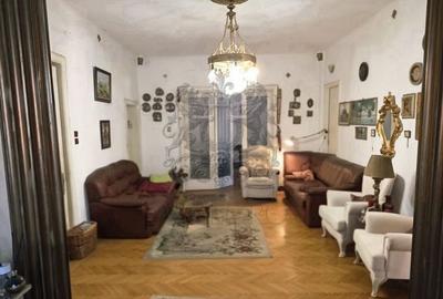 Piata Romana | Apartament | 188mp | 5 Camere | 5 Balcoane | 1934 - 2