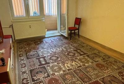 Soarelui-Girocului. Etaj intermediar. GARAJ. Boxa. Bloc Izolat. - 2
