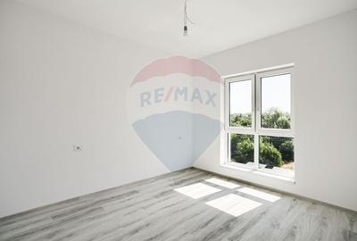 Apartament Nou 3 camere de vânzare  zona Gradiste - 2