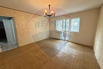 De vânzare apartament  2 camere , Etaj  1, Str. Moldovei, Rogerius - 1