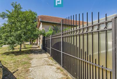 Casă individuală cu 5 camere în Călacea