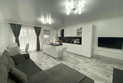 Apartament cu 3 camere 2 bai si curte in Selimbar - 1