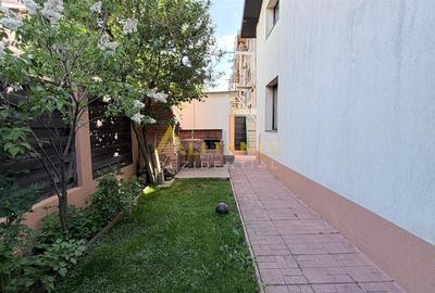 Casa Individuala - 4 camere - 2 bai - 258mp teren - 3