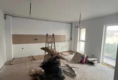 Apartament cu 2 camere semidecomandat în Florești