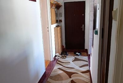 Vanzare apartament 3 camere, Resita, Moroasa 1 - 1