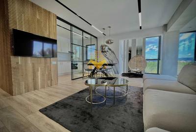 Apartament cu 2 camere semidecomandat, mobilat în Sopor