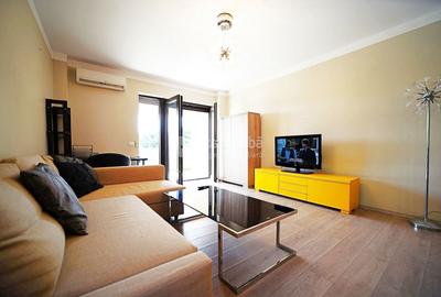 Apartament cu 2 camere semidecomandat, mobilat în Central