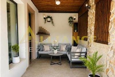 Vila Individuala - 5 camere - 3 bai - 424mp teren - 23