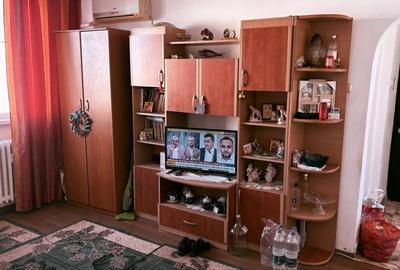 De vanzare Apartament 4 Camere Drumul Taberei - Parc - 1