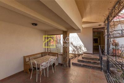 Vila Duplex cu 10 camere, cartier Serbanesti, Bacau - 40