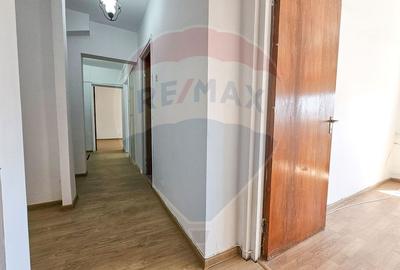 Apartament de vanzare 3 camere Drumul Taberei, Metroul Ialomitei - 15