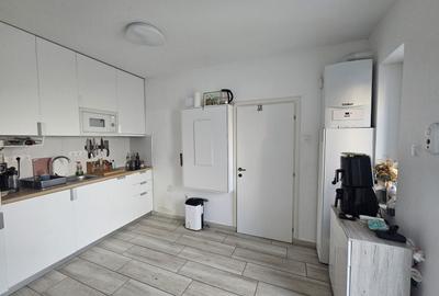 Garsonieră decomandată, mobilată în Central