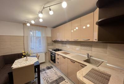 Apartament cu 3 camere decomandat în Alexandru cel Bun