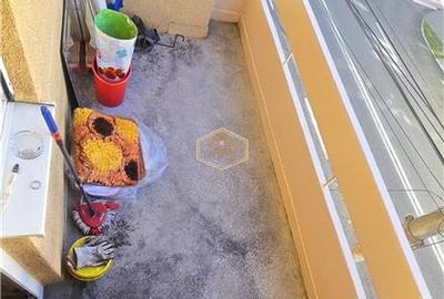 Centru | Apartament cu 3 camere + garaj | Calea Traian - 11