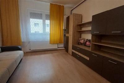 Tractorul - camera cu baie si bucatarie 1000 lei luna - 1