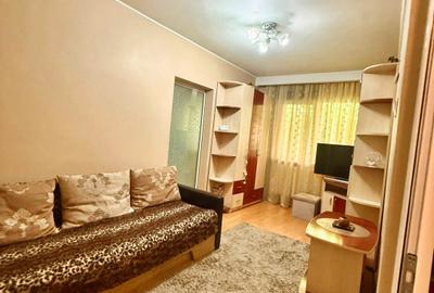 Apartament 2 camere-Podul de Piatra-etaj 1 - 3