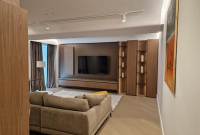 Apartament cu 4 camere decomandat, mobilat în Pipera