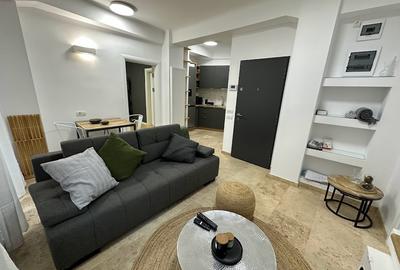In the center, on a quiet pedestrian street, fully equipped, 2 amazing rooms - 4