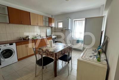 Apartament 3 camere balcon pivnita decomandat zona Lazaret Sibiu - 3