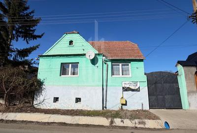 Casă individuală cu 4 camere în Hașag