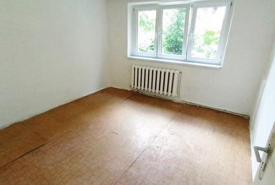 Apartament cu 3 camere decomandat în Zorilor
