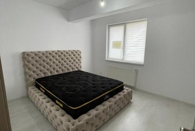 Apartament cu 3 camere decomandat, mobilat în Metalurgiei
