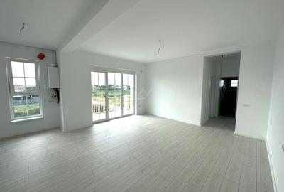 Etaj 1. Bloc la asfalt. Balcon mare. Loc de parcare. - 1