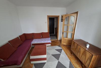 Apartament cu 2 camere, zona Tatarasi - 3