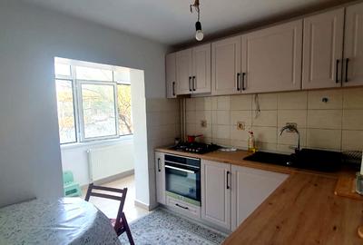 Apartament de vanzare! 3 camere, decomandat, zona Nicolina 2, Iasi - 1