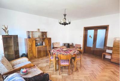 Vilă cu priveliște spre Tâmpa, în zonă liniștită din Brașov - 5