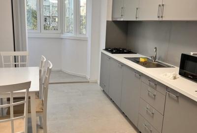 Apartament elegant, 3 camere, 100mp – Ultracentral, Bld. Decebal - 1