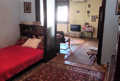 Apartament mare, S U 81 mp, doua cam, 2/2, central, zona Dinamo, 130000 euro - 1