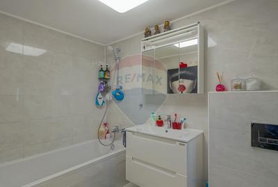 Casă / Vilă Săsească cu 6 camere de vânzare in Vulcan, Brasov - 15