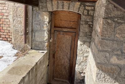 Casa monument istoric, zona ultracentrală Sinaia - 4