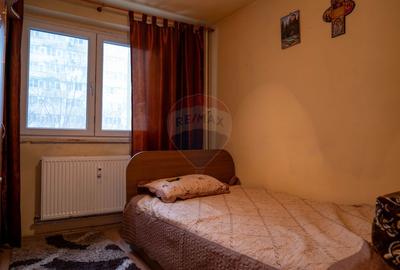 Vânzare apartament 3 camere,  zona Pantelimon - Liceul Lucian Blaga - 13