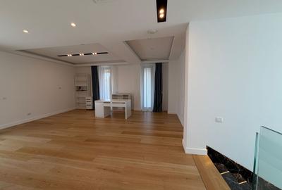 Casă individuală cu 6 camere în Iancu Nicolae