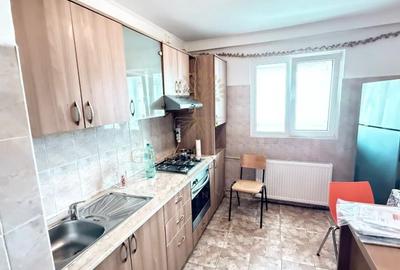 2 Camere Et.8 Decomandat An constructie 1979 - Metrou Gorjului - 2