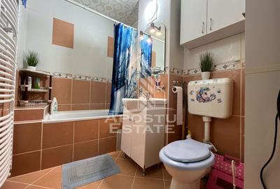 Apartament cu 3 camere, decomandat, 2 bai , 2 balcoane,zona Soarelui - 11