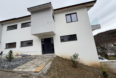 Duplex de vanzare in Floresti ,zona Manastirii Taut 120mp utili teren 250mp - 13