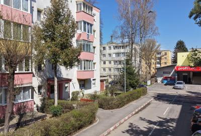 2 camere, 40,5 mp + balcon, mobilat-utilat,  Săcele – Electroprecizia - 1