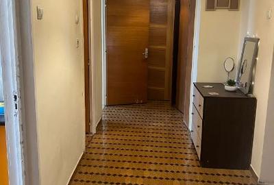 Apartament 2 camere ,Piata Unirii,Metrou PARC,et. 7/8,DECOMANDAT,mobilat,utilat. - 2
